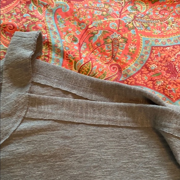 Women’s shoulder cut-out lightweight sweater (SM) - Picture 3 of 4